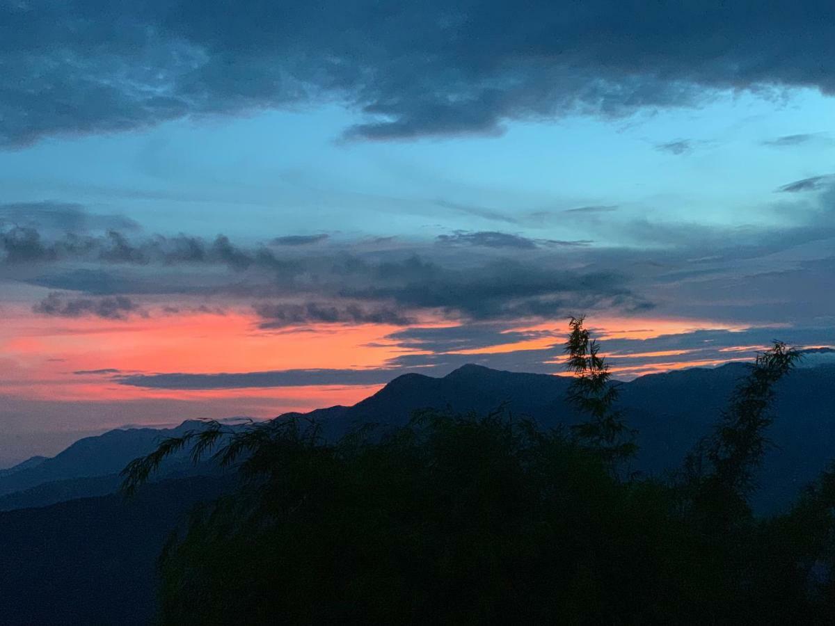 Superview Lodge Sarangkot Pokhara Luaran gambar